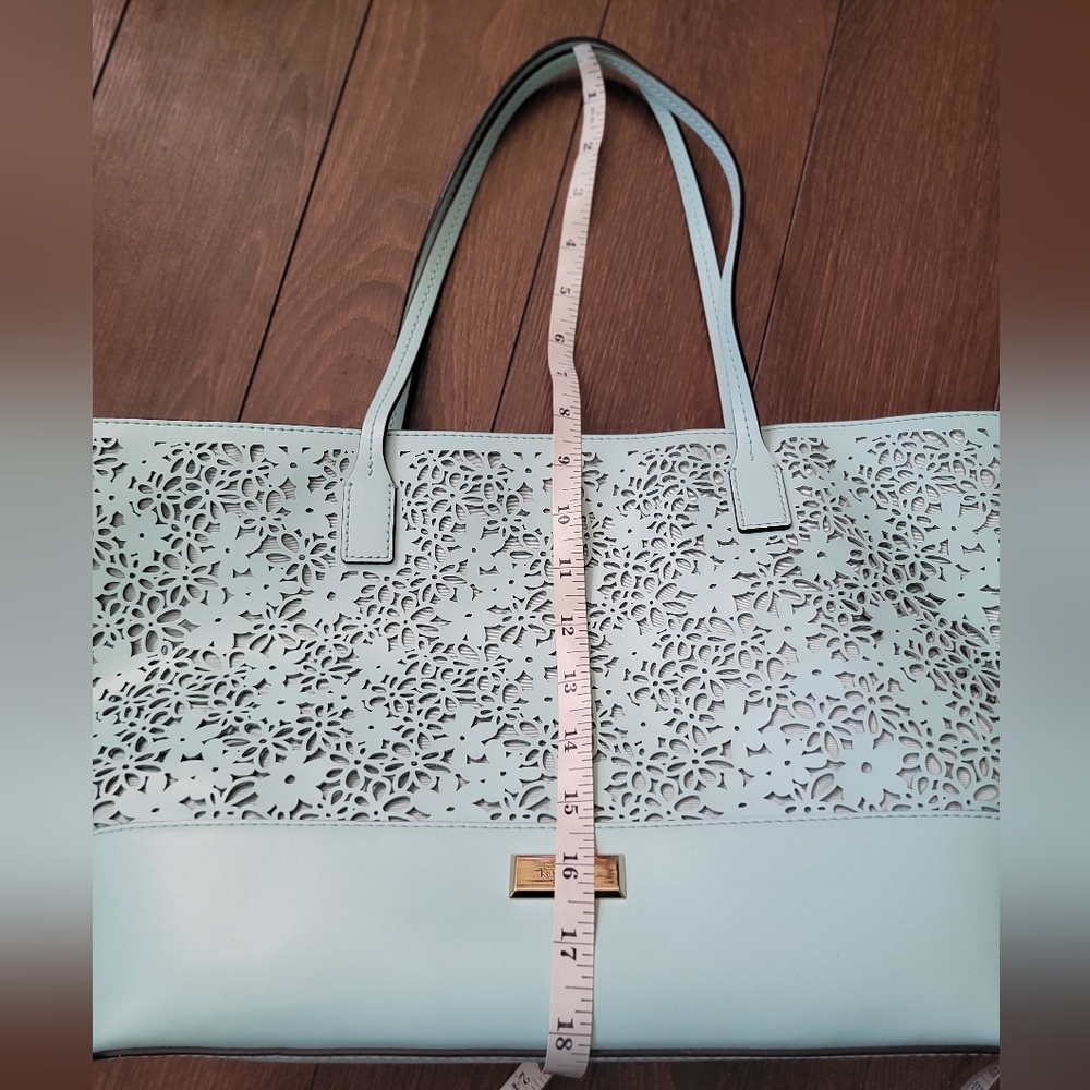 Kate Spade Floral Tote And Pouch - Picture 8 of 8